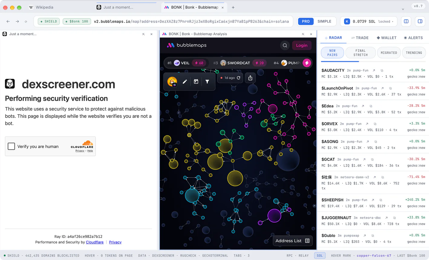 The Bubblemap of Bonk in a pane beside DexScreener, the holders drawn as bubbles.